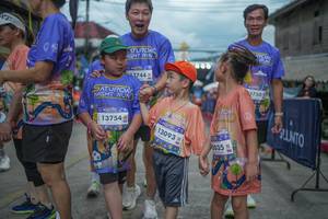 BIB: 3744, 13754, 13093, 3750, 3035
                            <button type="button" onclick="openModal(28629268)" class="btn btn-primary btn-sm float-right btn-popup" data-toggle="modal" data-target=".modal-high-quality">
                        <i class="fas fa-shopping-cart"></i> Add to Cart
                    </button>
                                            <button type="button" onclick="isThisMe(28629268, true)" class="btn btn-success btn-sm float-right btn-popup btn-isme hidden" data-toggle="tooltip" data-placement="bottom" title="นี่คือรูปของคุณใช่ไหม คลิกที่นี่เพื่อเอาเข้าอัลบั้ม">
                        <i class="fas fa-plus"></i> Add to album
                    </button>
                    <button type="button" onclick="isThisMe(28629268, false)" class="btn btn-warning btn-sm float-right btn-popup btn-isnotme hidden">
                        <i class="fas fa-ban"></i> Remove from album
                    </button>